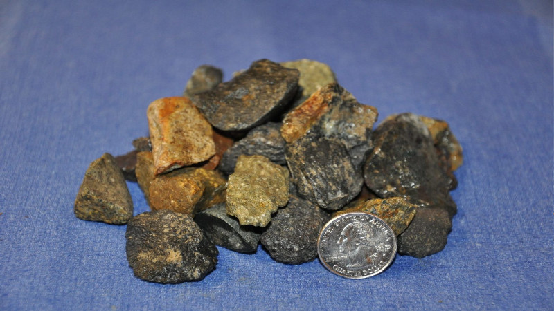 How to Choose the Best Landscape Material for You