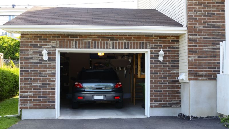 Installing a Durable, Beautiful Garage Door on Your Chicago Home
