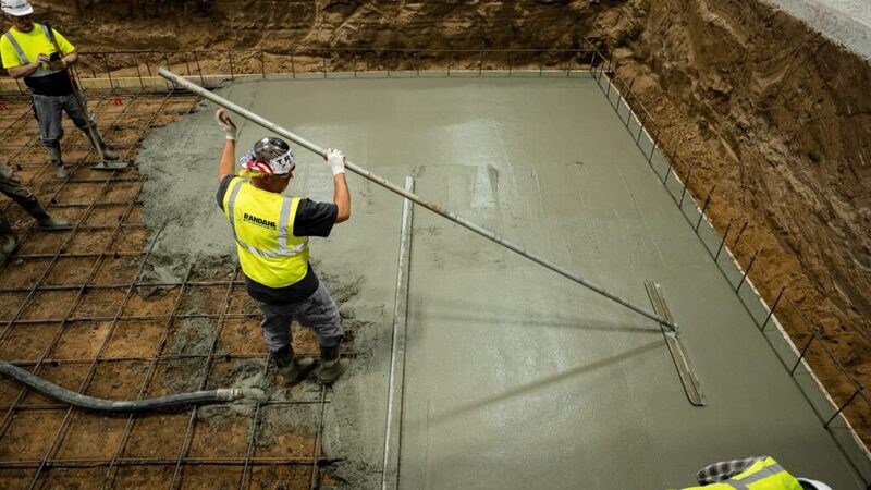 How General Contractors Near Plymouth Can Transform Your Home