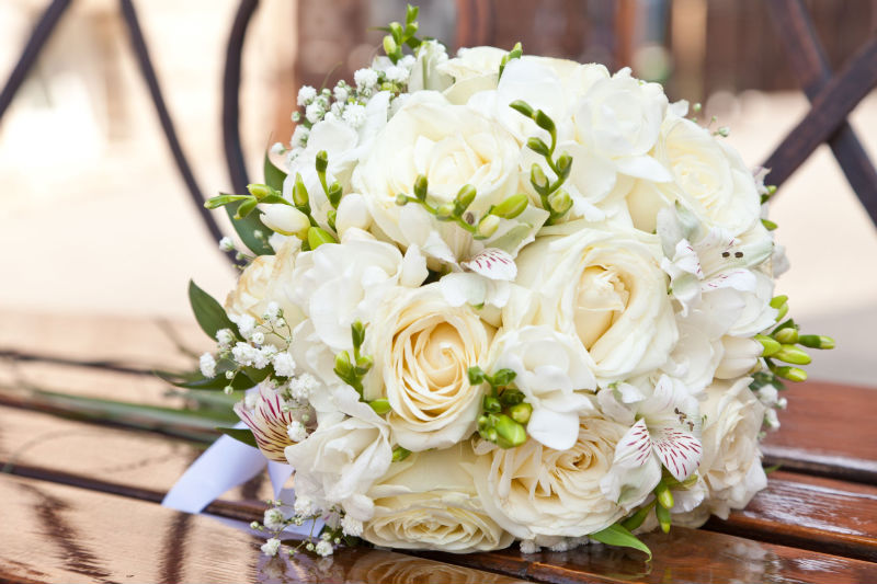 Wedding Planning Made Easy With a Flower Bouquet in Saskatoon for Stunning Centerpieces